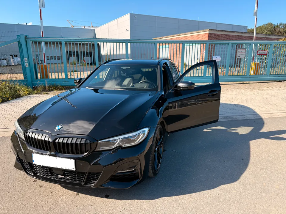BMW 330I
