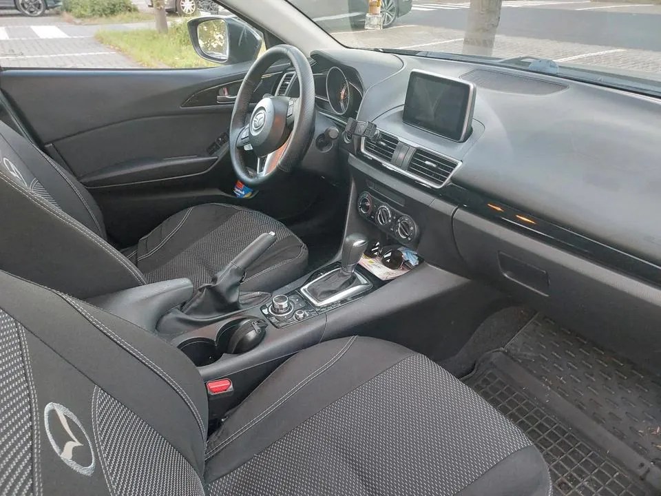 Mazda Mazda 3