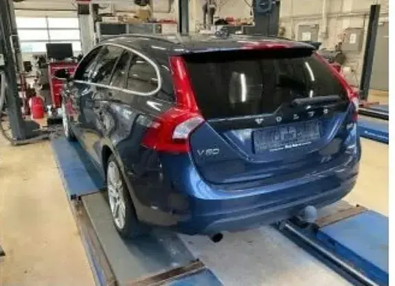 Volvo V60 2012 photo 4