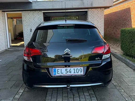 Citroen C4 2018 photo 2