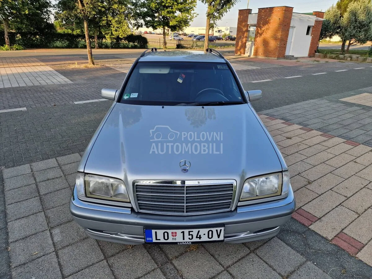Mercedes-Benz C 220 2000 photo 4