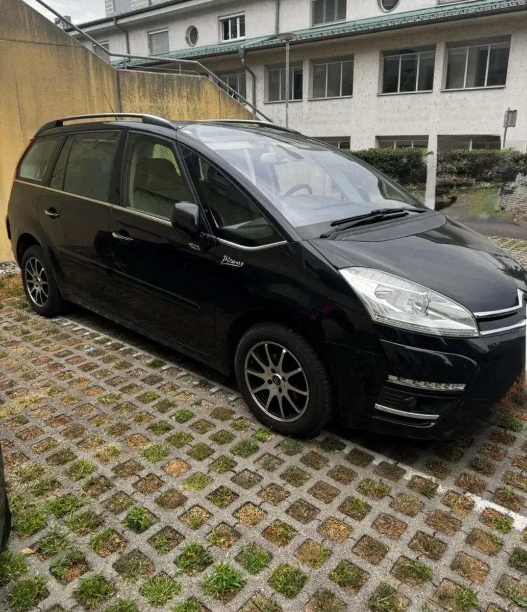 Citroen C4 Picasso 2013 photo 2