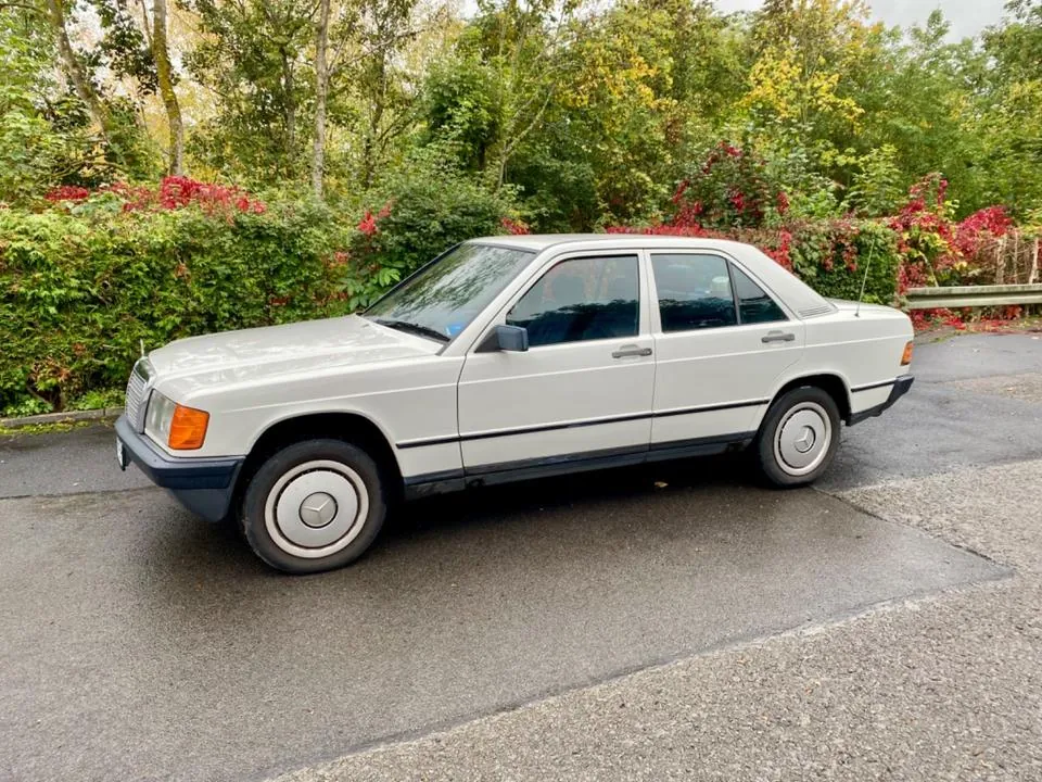 Mercedes-Benz 190D