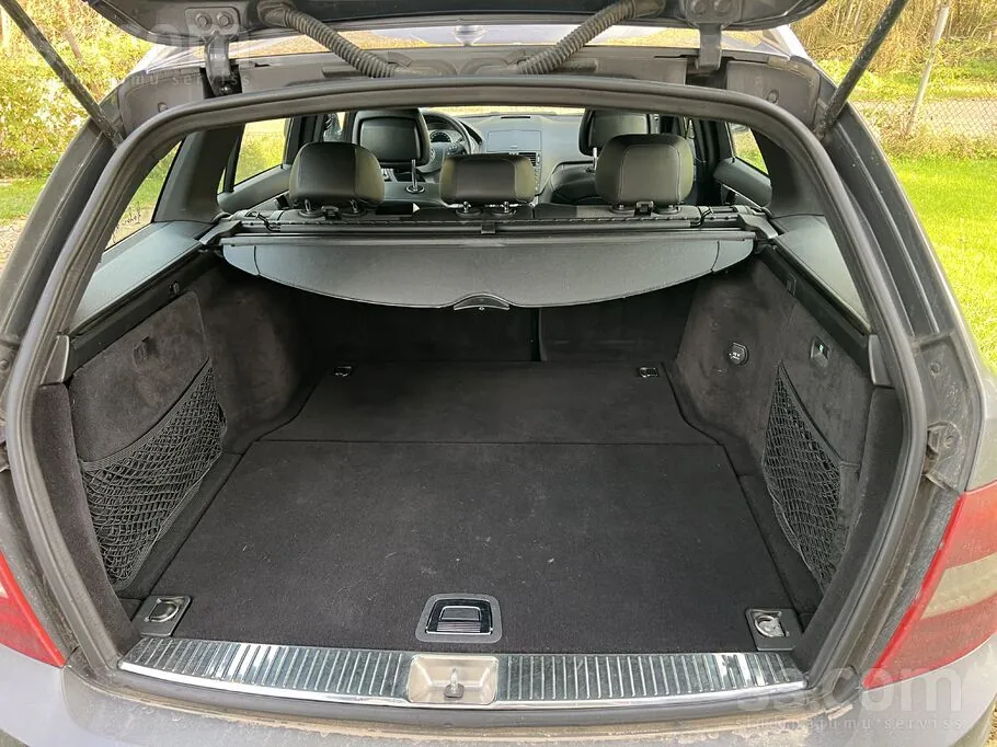 Mercedes-Benz C320 2008 photo 3