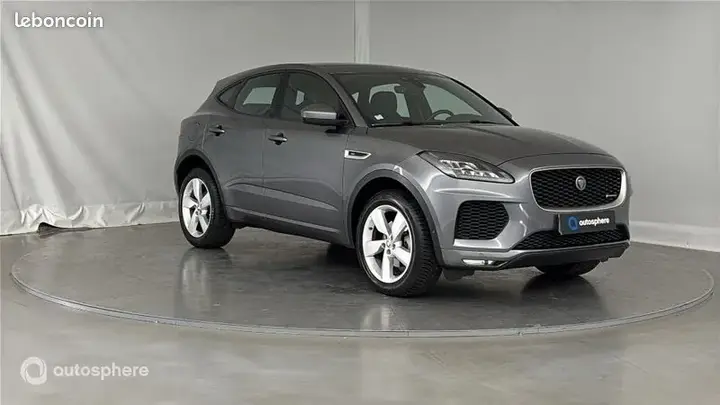 Jaguar E-Pace 2018 photo 3