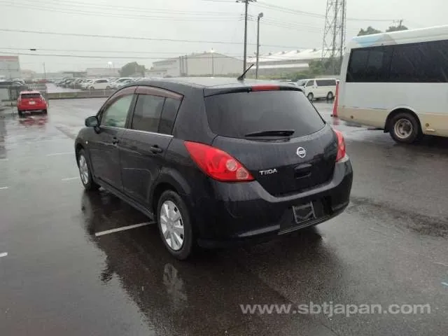 Nissan Tiida 2007 photo 3