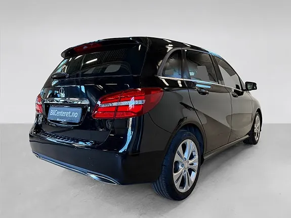 Mercedes-Benz B180 2016 photo 4