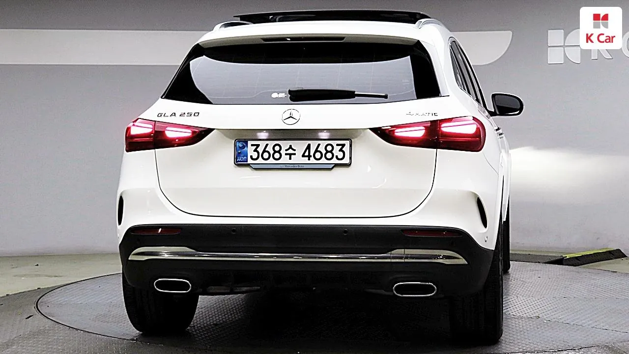 Mercedes-Benz Gla Class 2024 photo 2