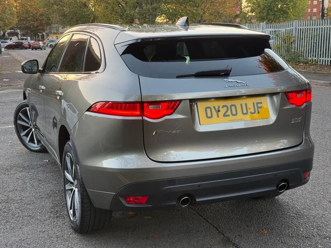 Jaguar F-Pace 2020 photo 5