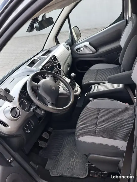 Peugeot Partner Tepee 2016 photo 4
