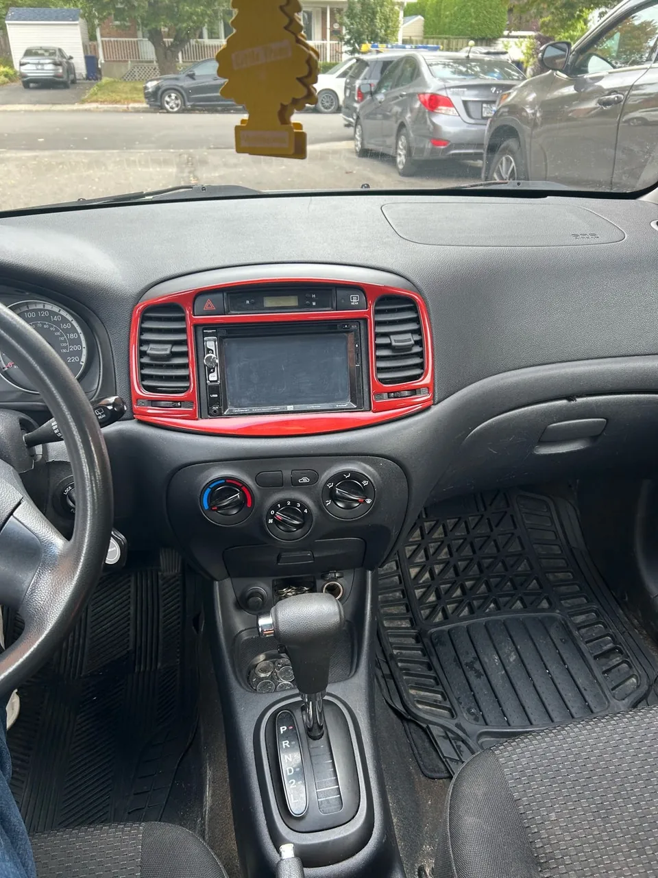 Hyundai Accent 2009 photo 5