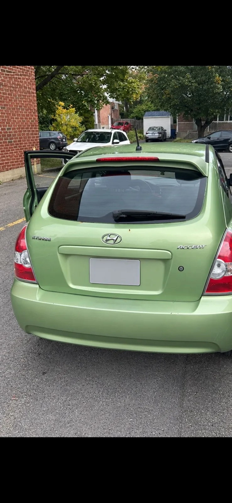 Hyundai Accent 2009 photo 2