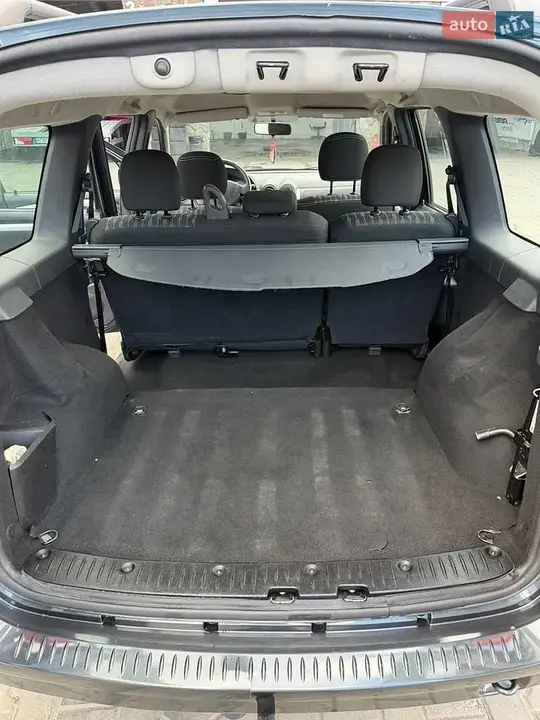 Dacia Logan 2012 photo 5
