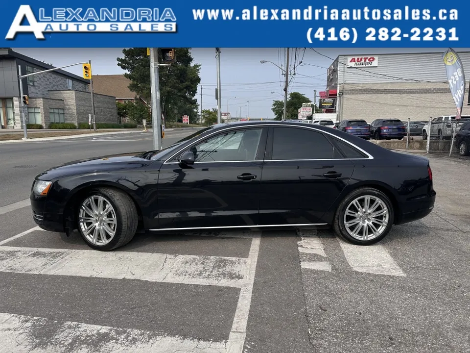 Audi A8 2012 photo 4