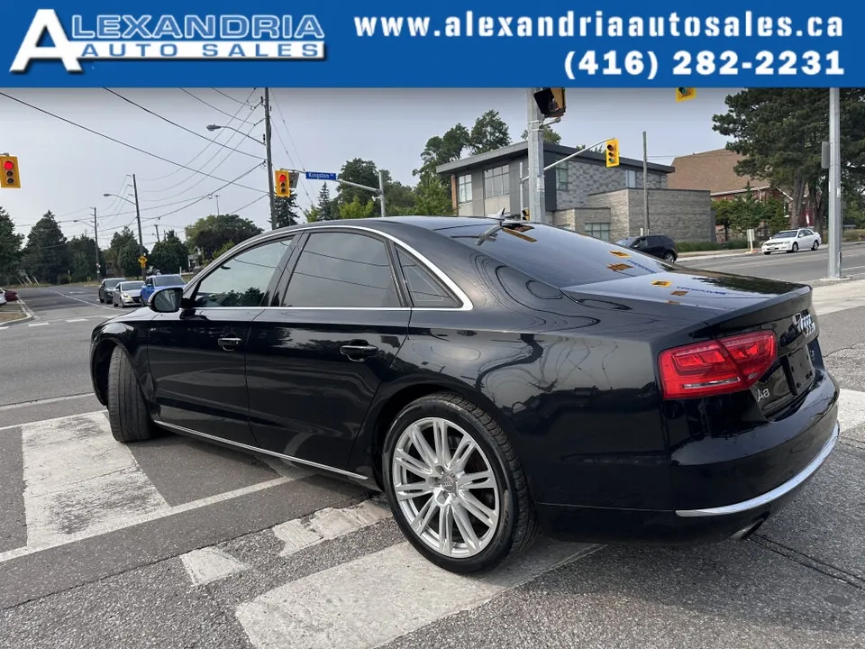 Audi A8 2012 photo 5