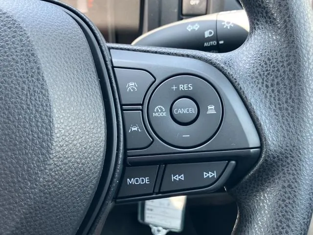 Toyota Prius Hybrid F 2026 photo 2