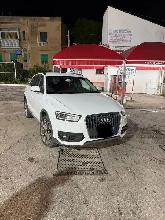 Audi Q3 2012 photo 2