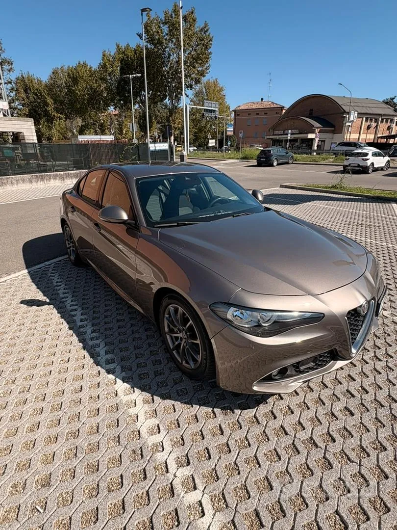 Alfa Romeo Giulia 2016 photo 3