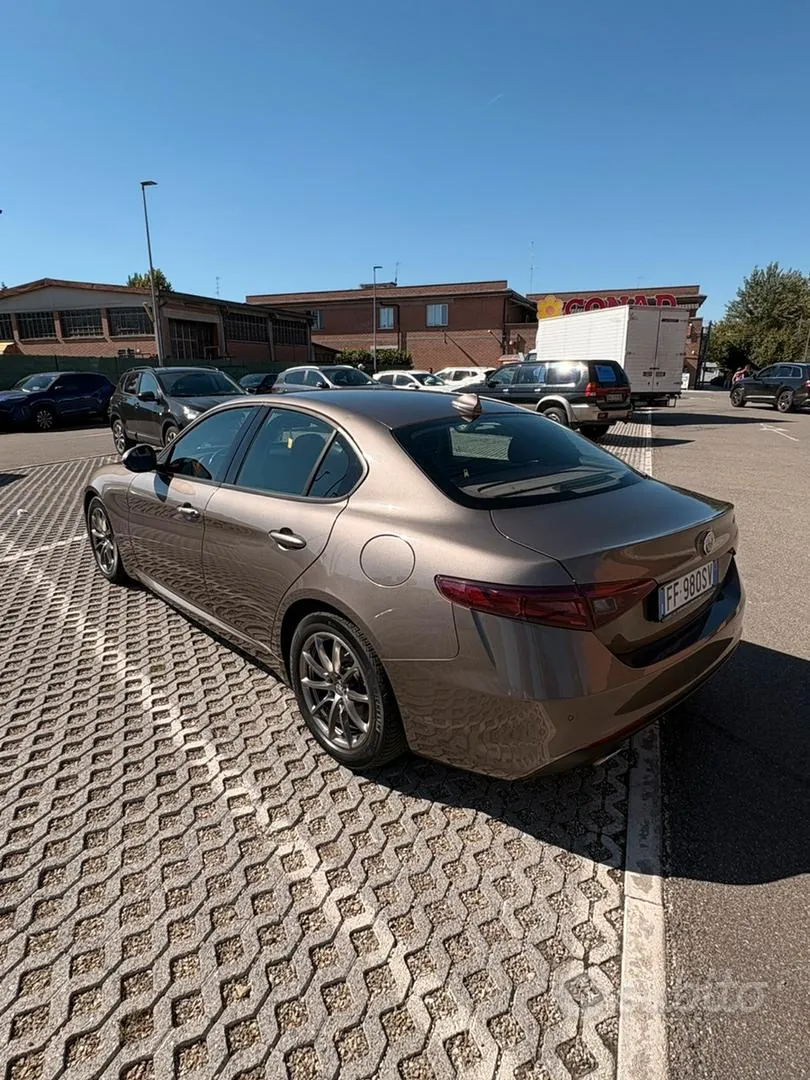 Alfa Romeo Giulia 2016 photo 4