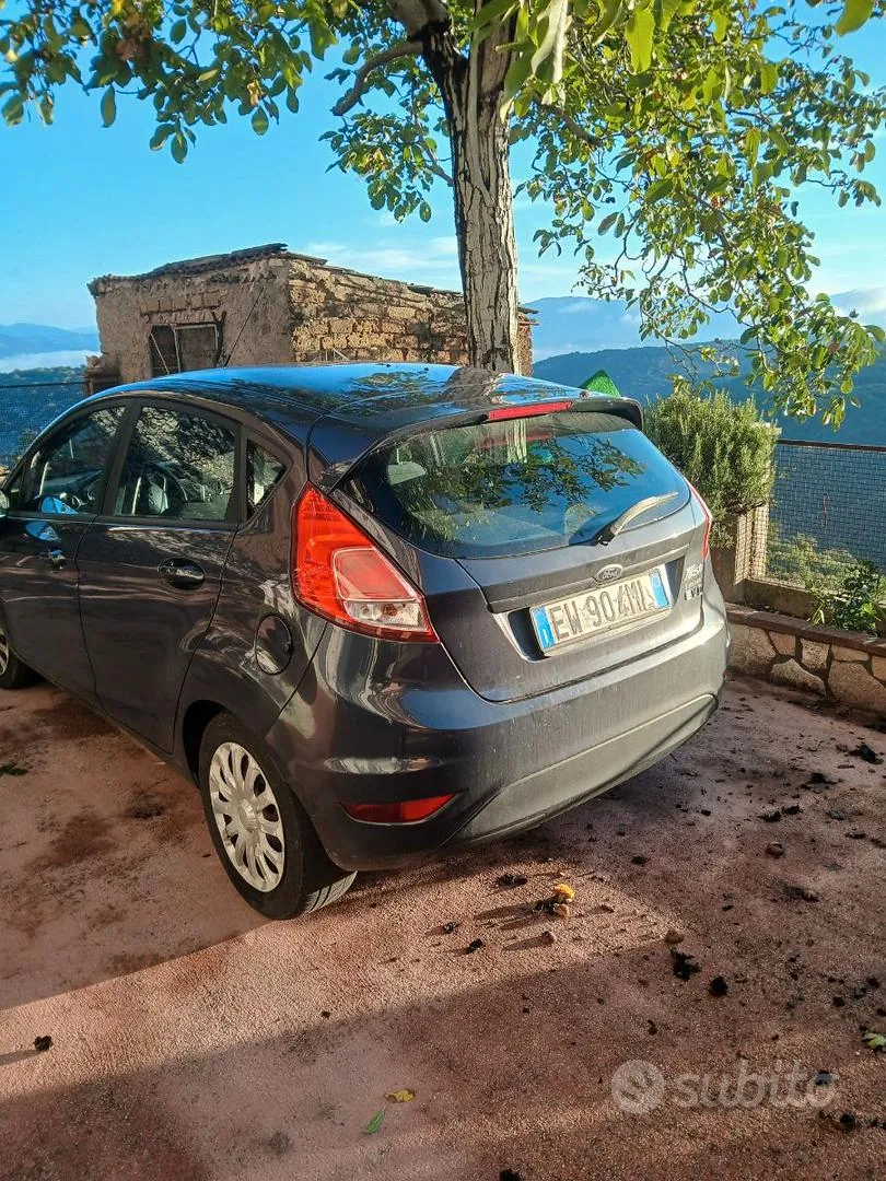 Ford Fiesta 2014 photo 3