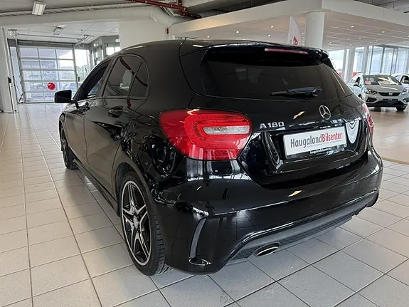 Mercedes-Benz A180 2014 photo 3