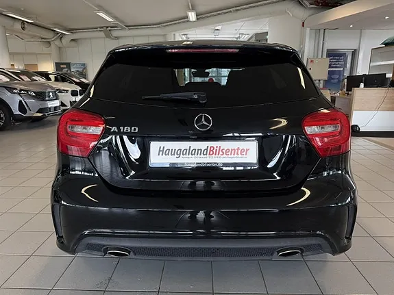 Mercedes-Benz A180 2014 photo 4