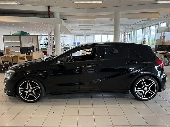 Mercedes-Benz A180 2014 photo 2