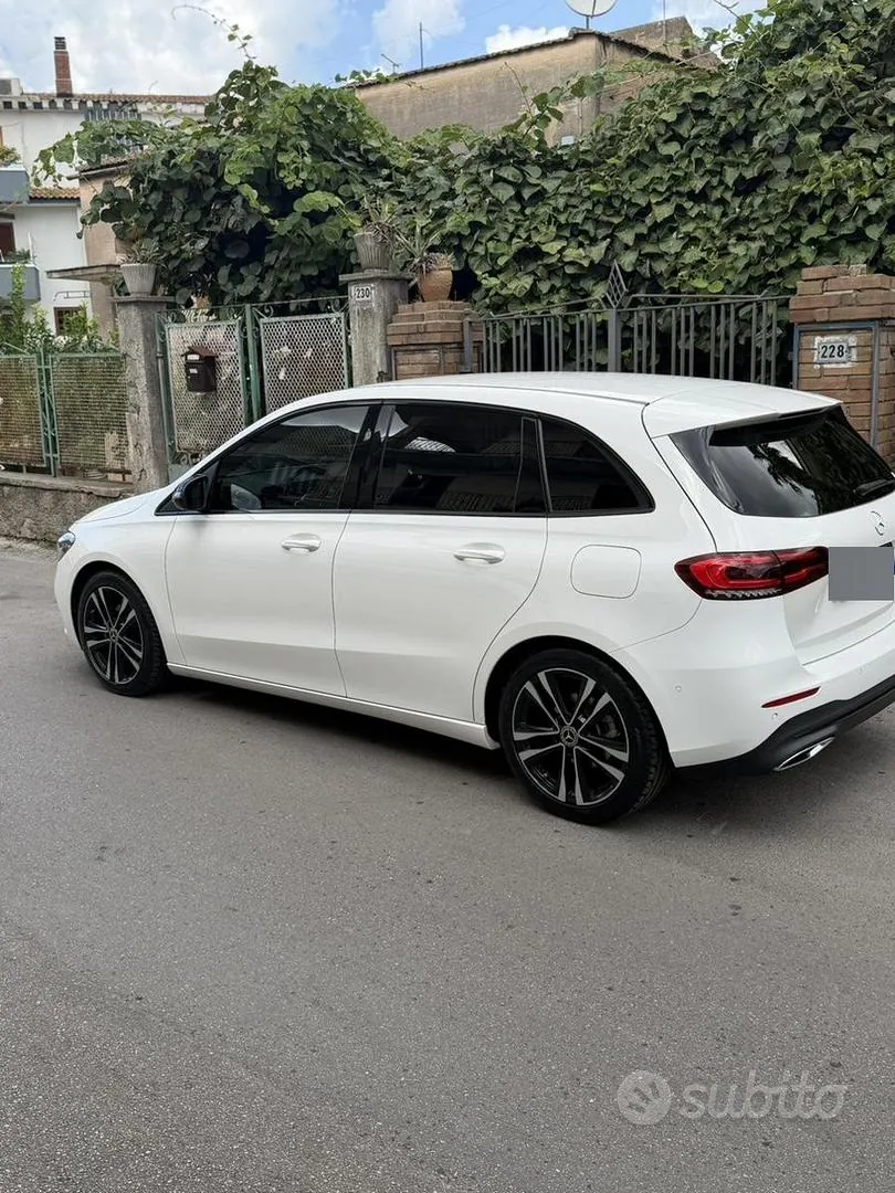 Mercedes-Benz B-Class 2019 photo 2