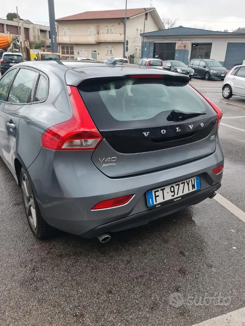 Volvo V40 2019 photo 3