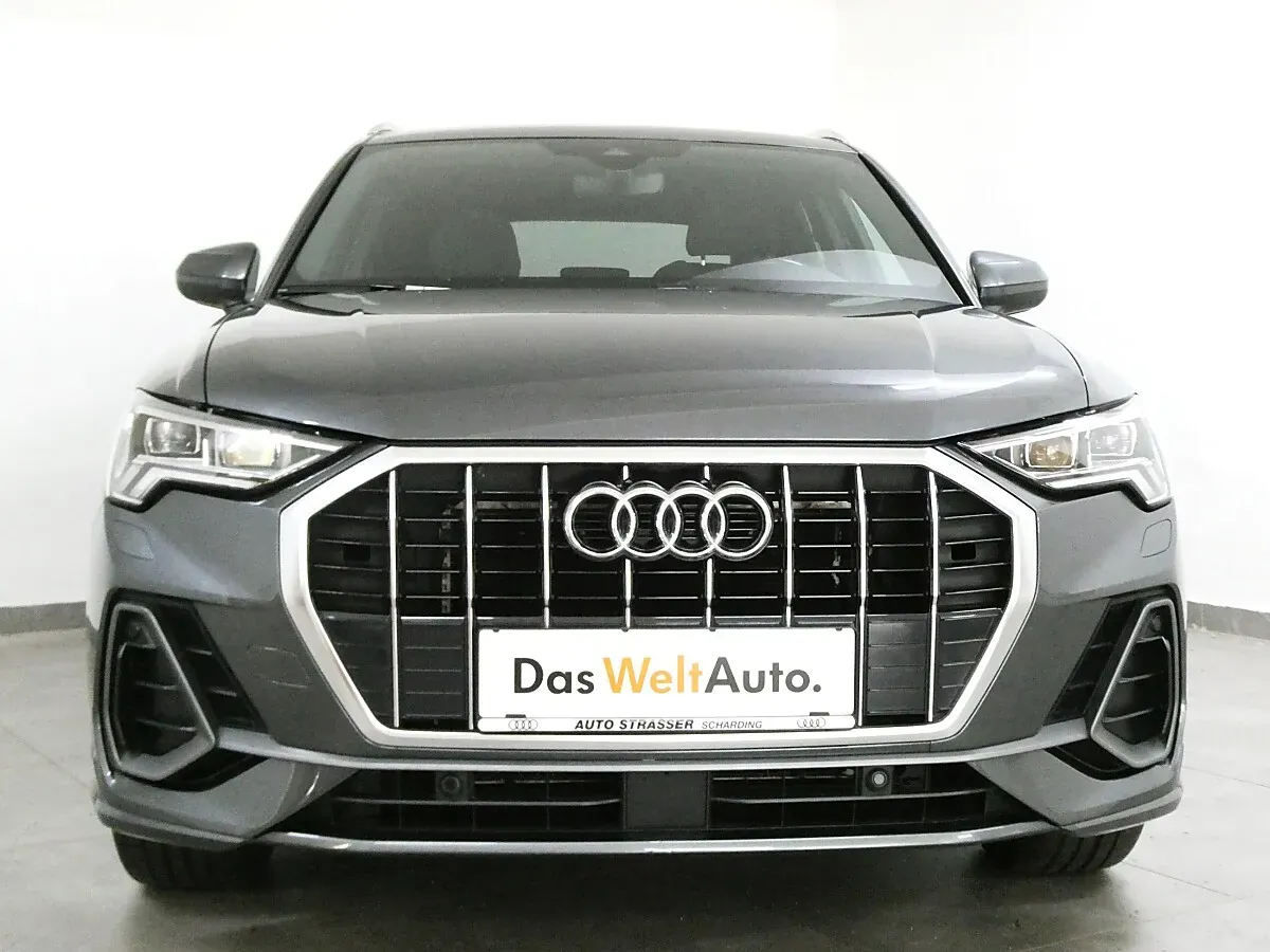 Audi Q3 2020 photo 2