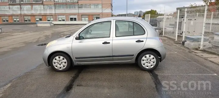 Nissan Micra 2005 photo 4