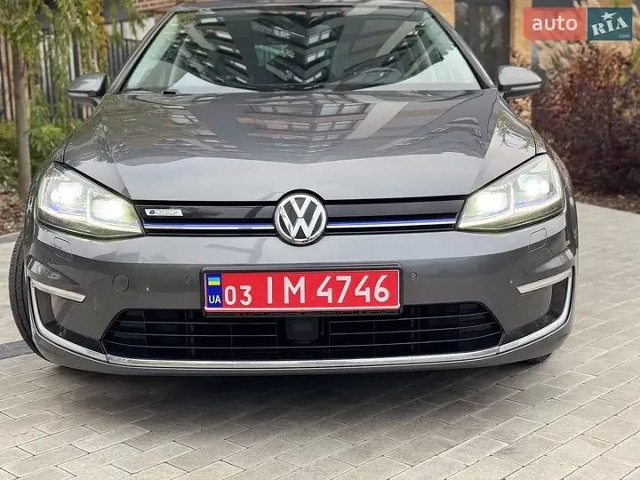 Volkswagen E-Golf 2017 photo 4