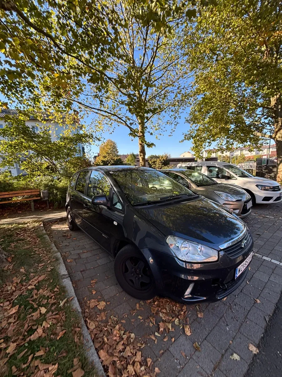 Ford C-Max 2010 photo 2