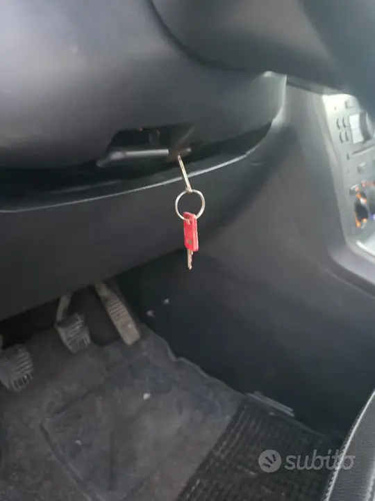 Opel Antara 2008 photo 5