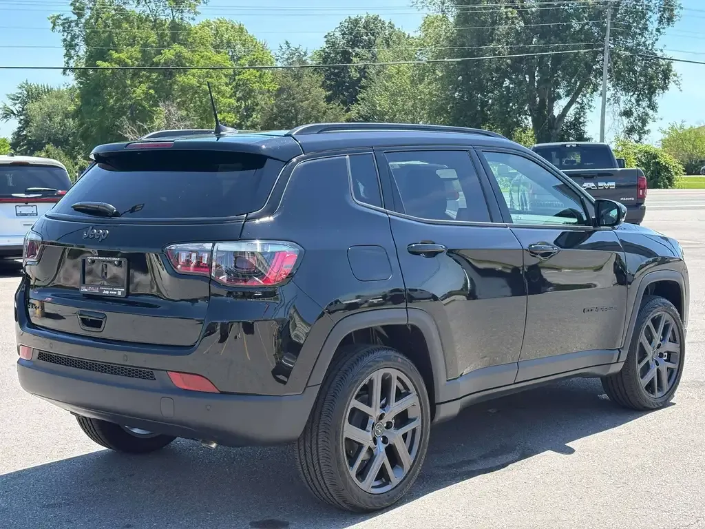 Jeep Compass 2026 photo 3