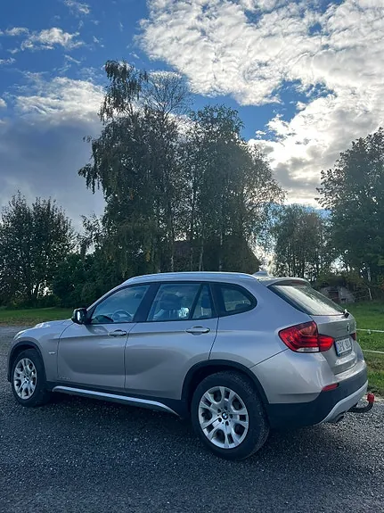 BMW X1 2012 photo 2