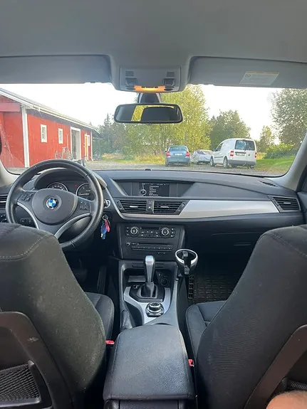 BMW X1 2012 photo 3