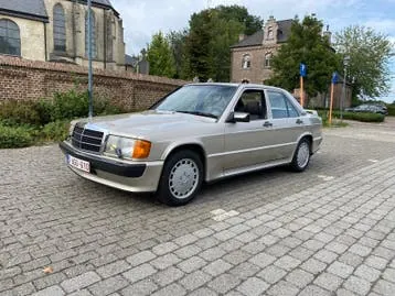 Mercedes-Benz 190E