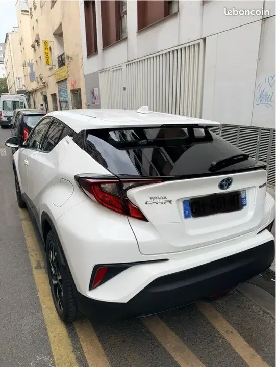 Toyota C-Hr 2022 photo 3