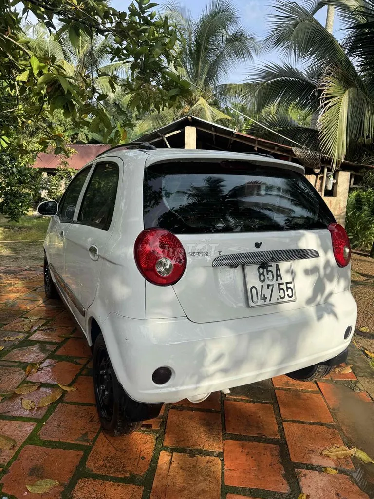Chevrolet Spark 2011 photo 3