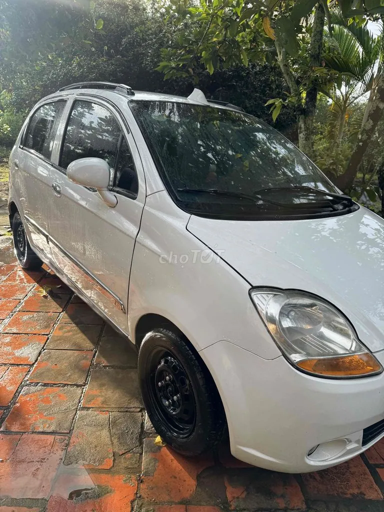 Chevrolet Spark 2011 photo 2