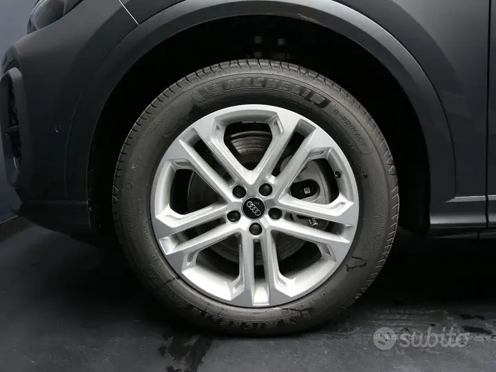 Audi Q5 2025 photo 4