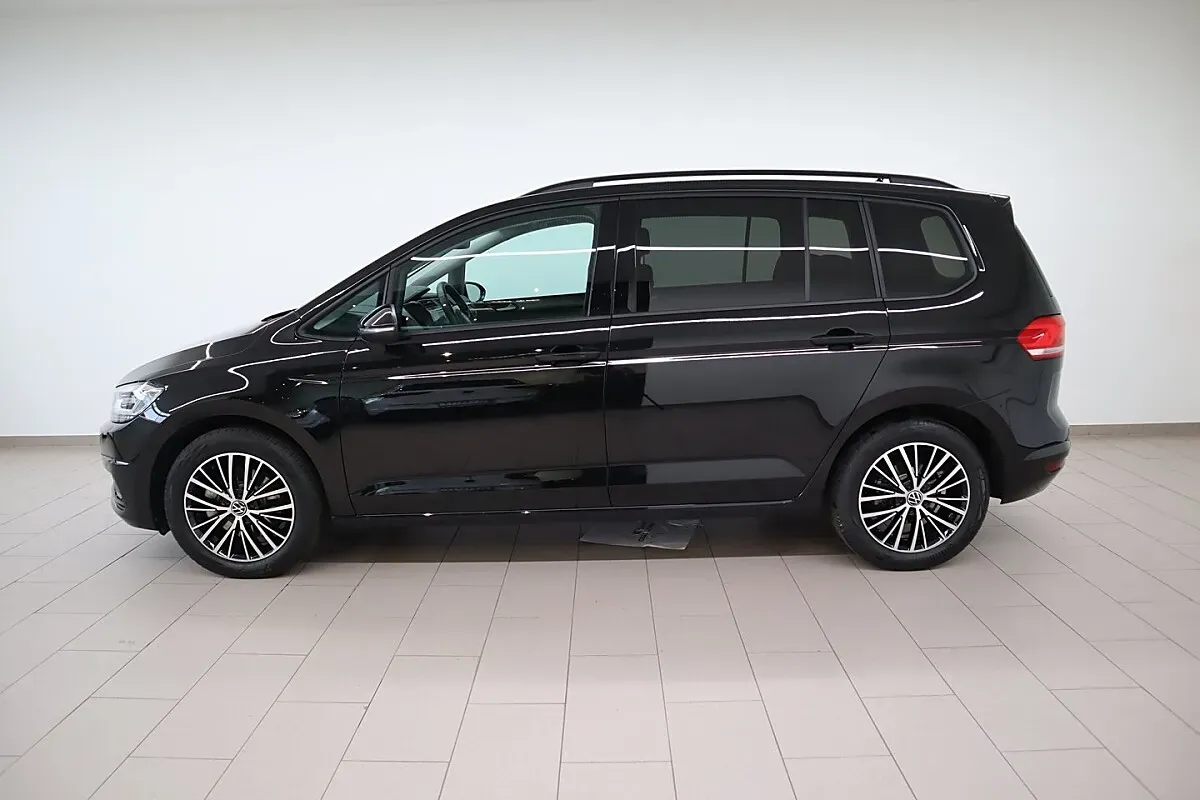 Volkswagen Touran 2026 photo 3