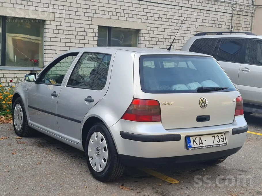 Volkswagen Golf 4 2000 photo 2