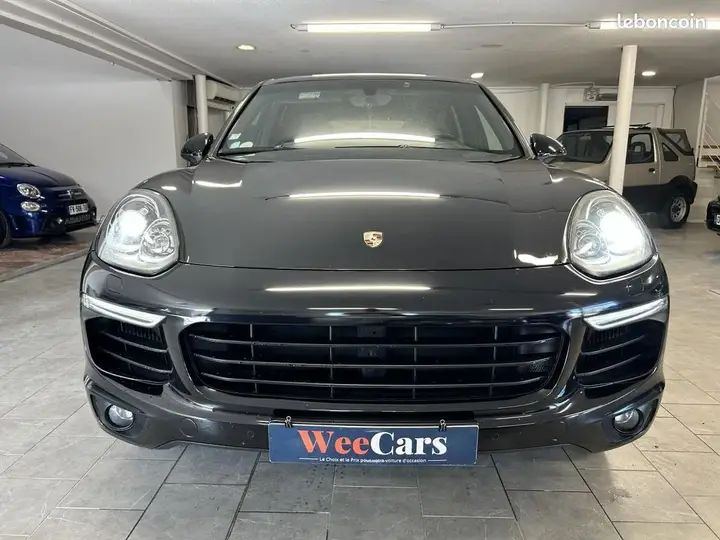 Porsche Cayenne 2015 photo 2