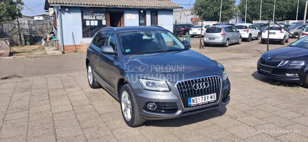 Audi Q5 2012 photo 2