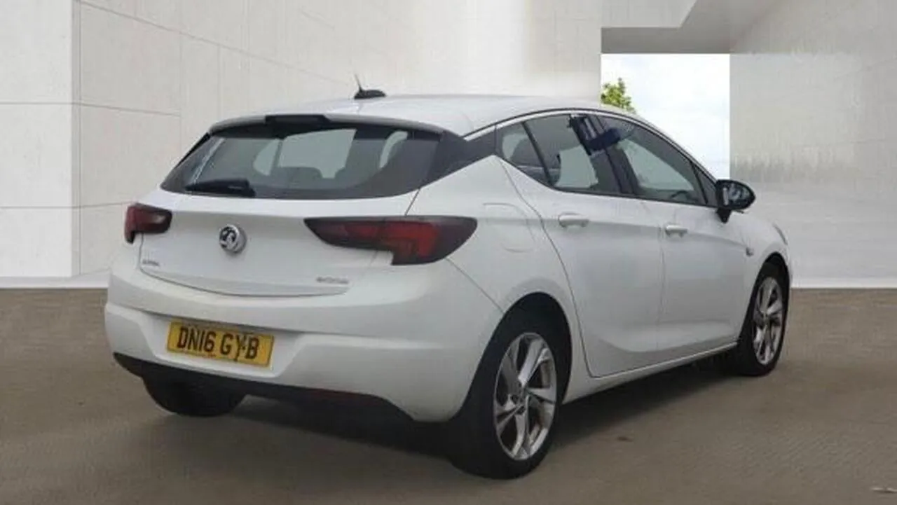 Vauxhall Astra 2016 photo 4