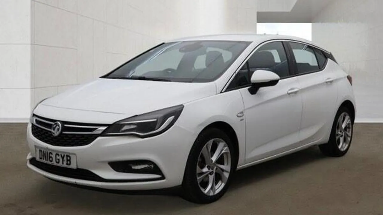 Vauxhall Astra 2016 photo 2