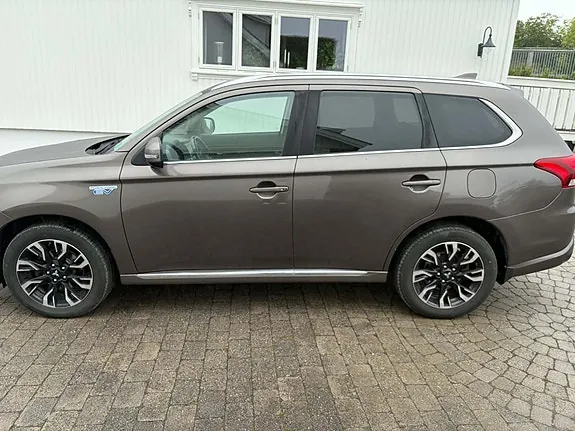 Mitsubishi Outlander 2018 photo 4