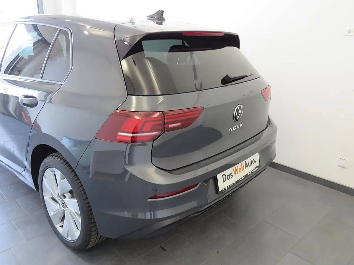 Volkswagen Golf 2025 photo 3